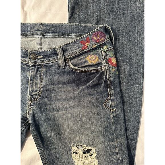 Mavi Woman’s Floral Embroidered Jeans Boot Size 33 - Picture 4 of 9